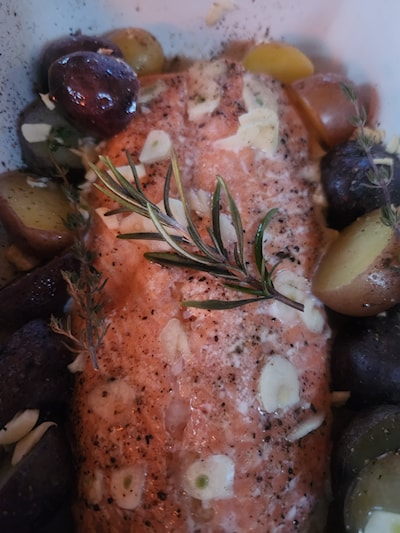 oven baked Garlic butter Salmon