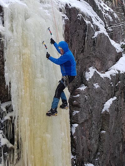 Top Rope Climbing at HillTop Icewall, Montreal River Harbour