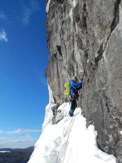                    leading across a thin ledge   