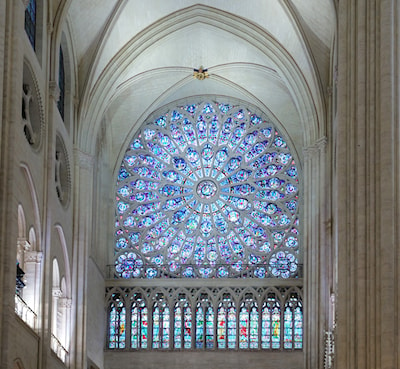 This is the most beautiful rose window I have ever seen and the largest, at 13 metres (42') in diameter